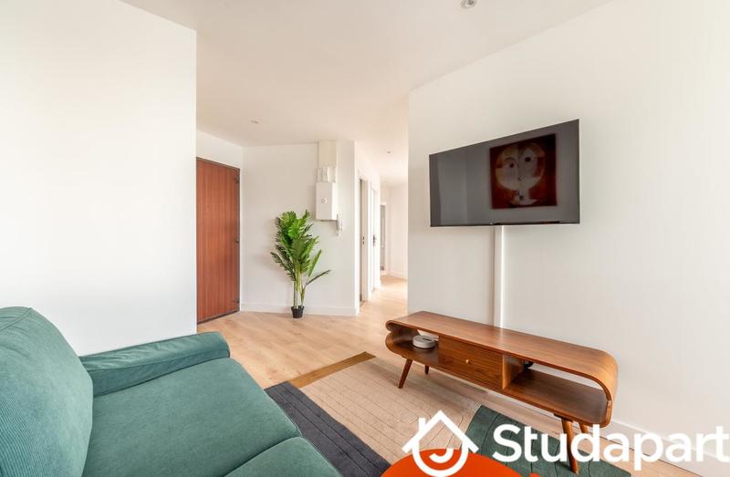 Chambre - 11 m² - 1 pièce