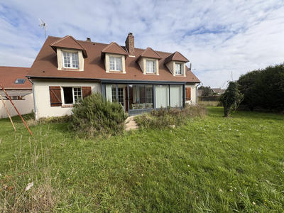 Maison - 200 m² - 6 pièces