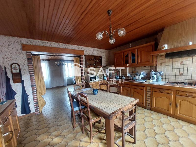 Maison - 151 m² - 8 pièces