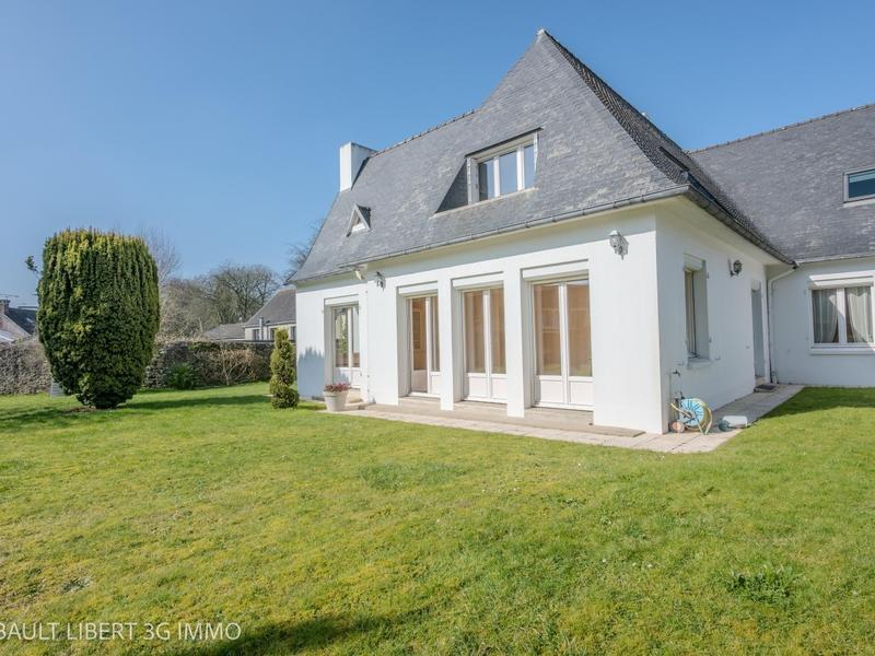 Villa - 250 m² - 7 pièces