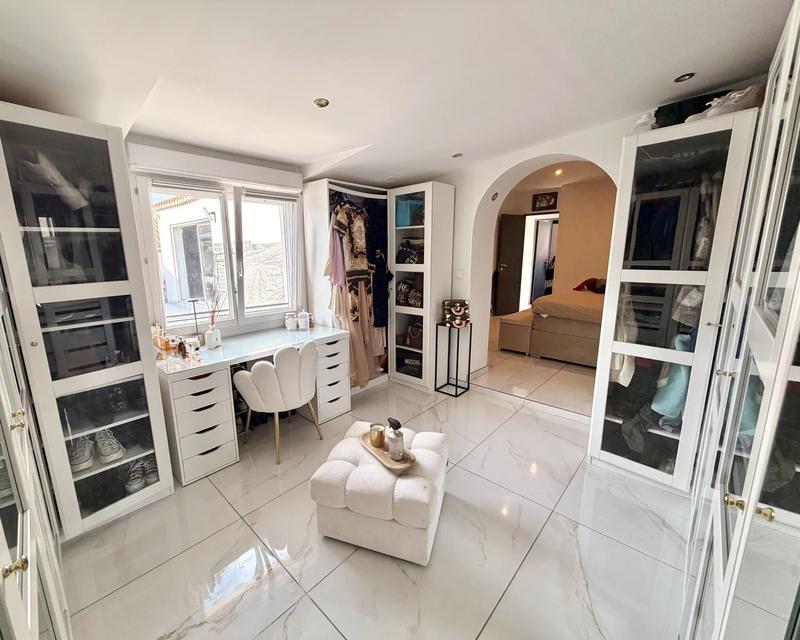 Maison - 121 m² - 5 pièces