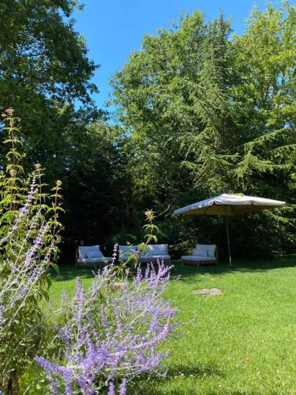 Demeure - 370 m² - 12 pièces