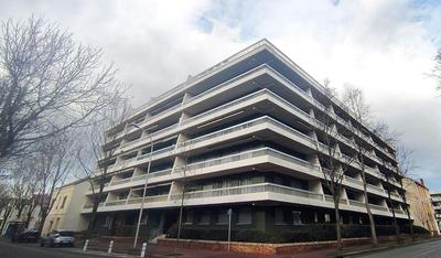 Appartement - 85 m² - 3 pièces