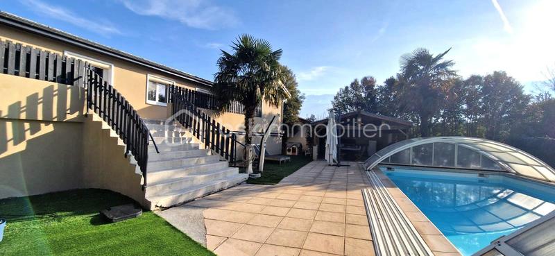 Maison - 194 m² - 8 pièces