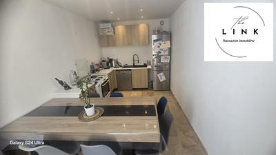 Maison - 95 m² - 5 pièces