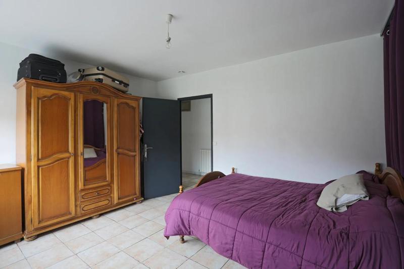Maison - 250 m² - 7 pièces
