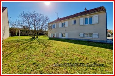 Maison - 175 m² - 8 pièces