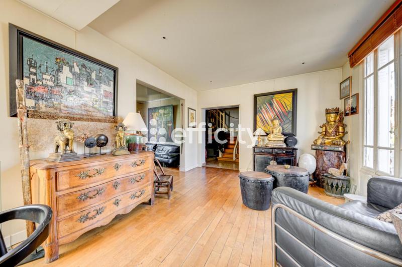 Maison - 155 m² - 6 pièces