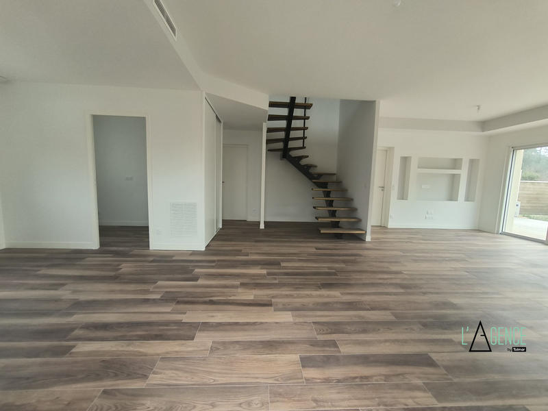 Maison - 135 m² - 5 pièces