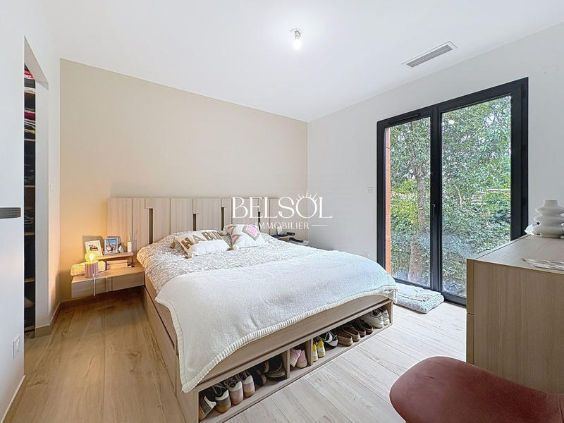 Maison contemporaine - 186 m² - 6 pièces