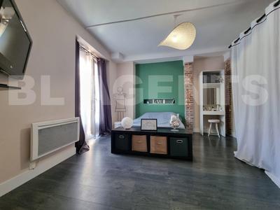 Maison traditionnelle - 200 m² - 8 pièces