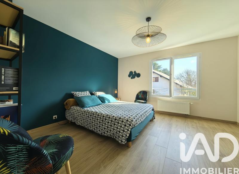 Maison - 224 m² - 8 pièces