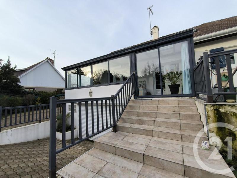 Maison - 146 m² - 7 pièces