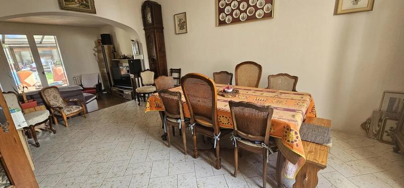 Maison - 140 m² - 5 pièces