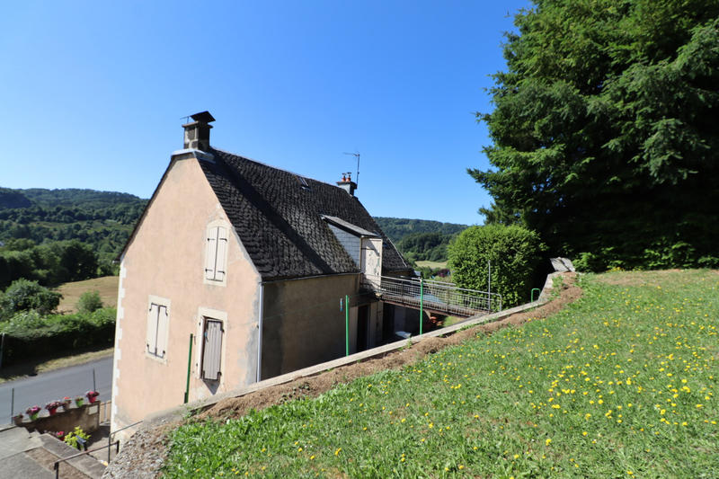 Maison - 104 m² - 8 pièces