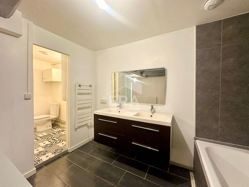 Maison - 93 m² - 5 pièces