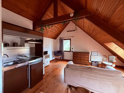 Maison - 300 m² - 6 pièces