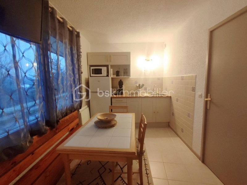 Studio - 25 m² - 1 pièce