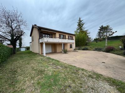 Maison - 110 m² - 4 pièces
