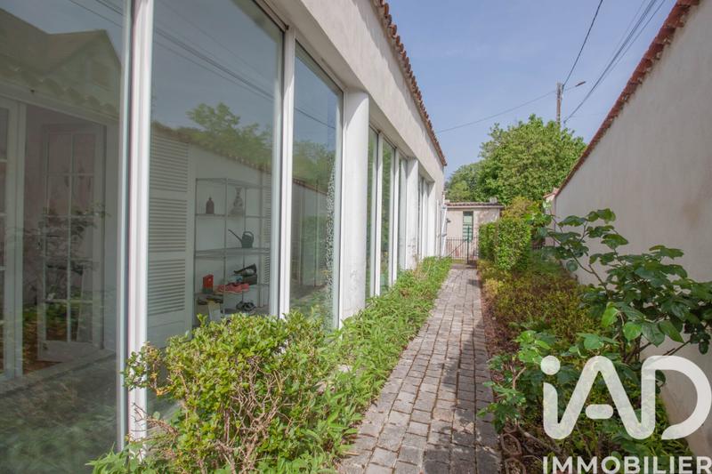 Maison - 270 m² - 7 pièces