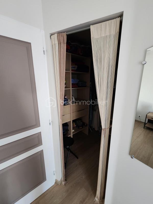 Maison traditionnelle - 146 m² - 5 pièces