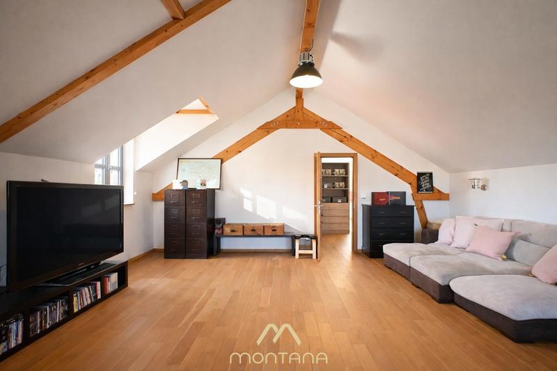 Maison - 310 m² - 8 pièces