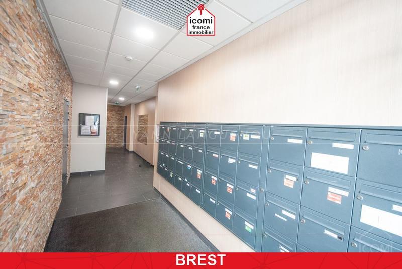 Local commercial - 140 m² - 1 pièce