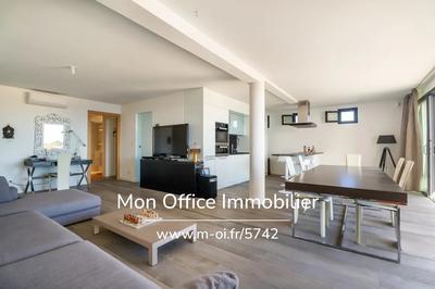 Appartement - 121 m² - 4 pièces