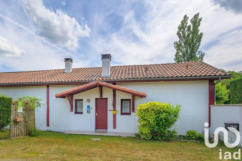 Maison - 250 m² - 9 pièces