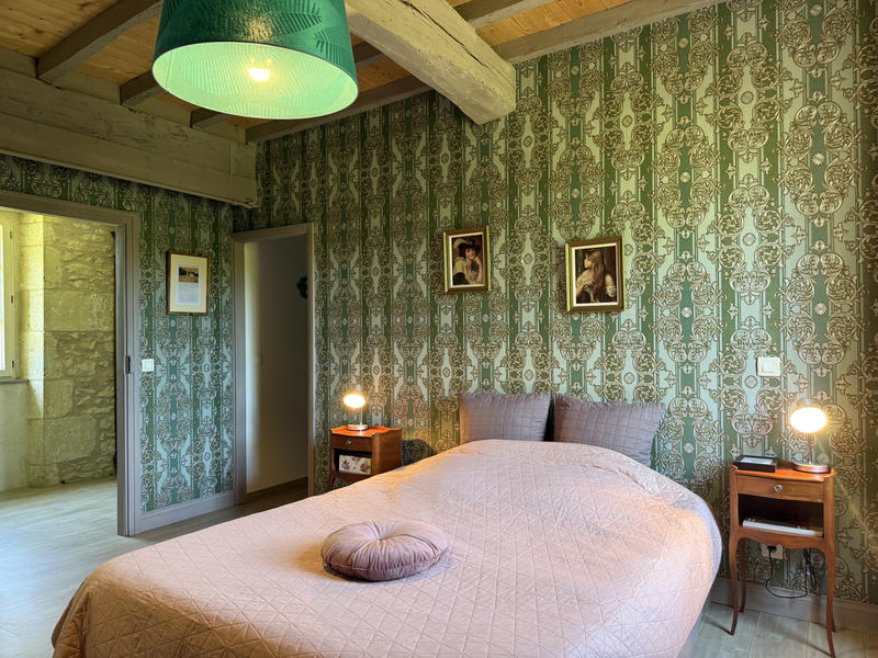 Maison - 250 m² - 8 pièces