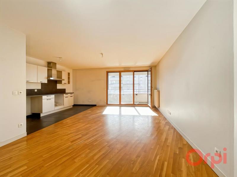 Appartement - 90 m² - 4 pièces