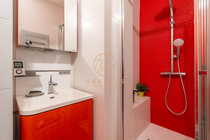 Appartement - 90 m² - 4 pièces