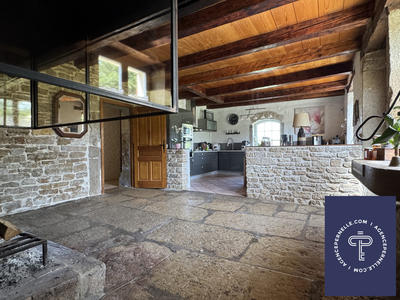 Ferme - 572 m² - 25 pièces