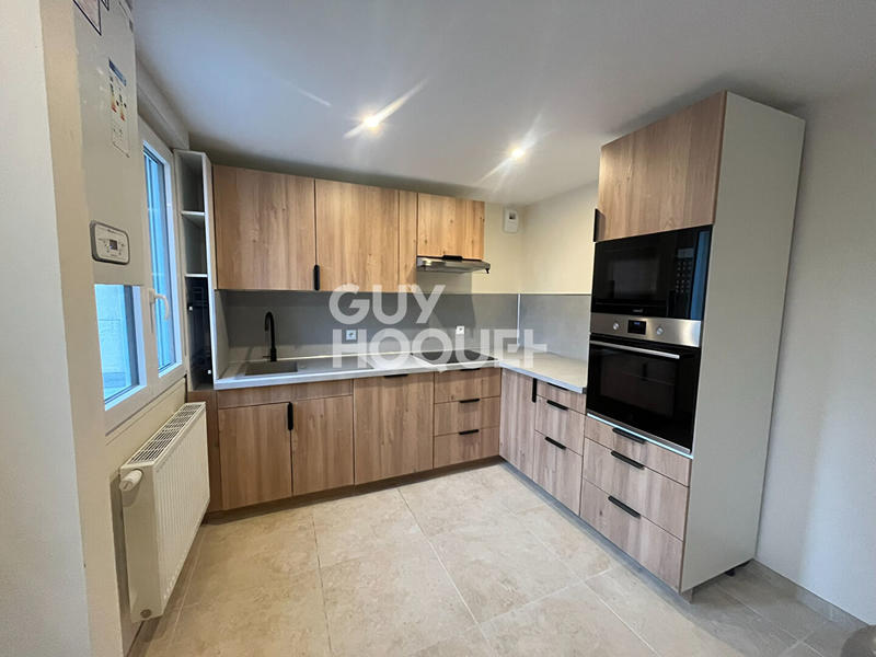 Maison - 87 m² - 5 pièces