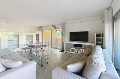 Appartement - 83 m² - 3 pièces