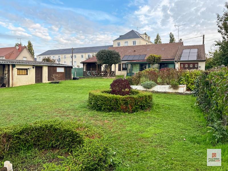 Maison - 141 m² - 6 pièces