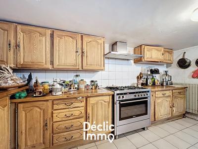 Maison - 440 m² - 16 pièces