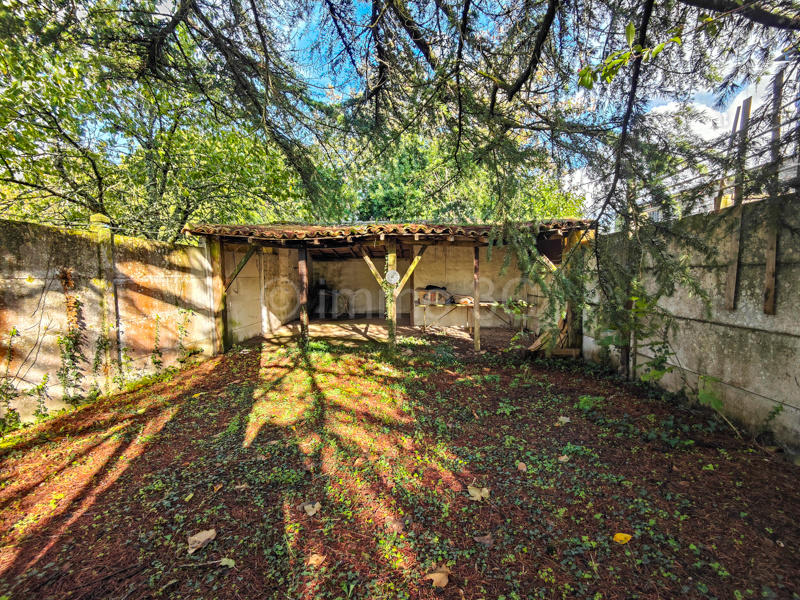 Maison - 202 m² - 7 pièces