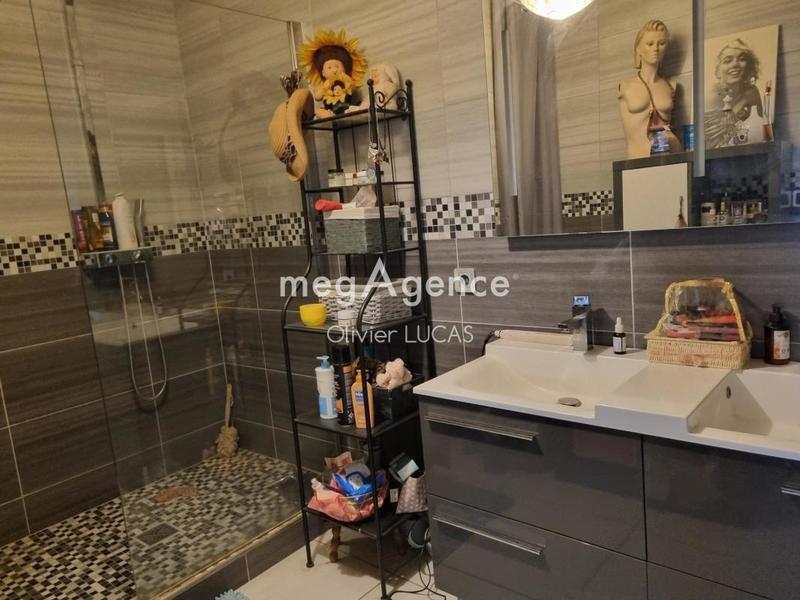 Appartement - 90 m² - 3 pièces