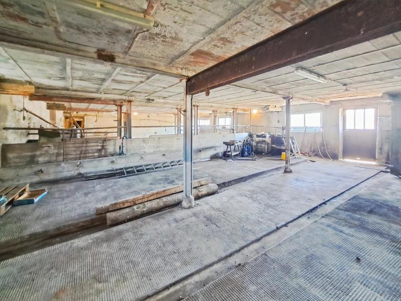 Maison - 200 m² - 8 pièces