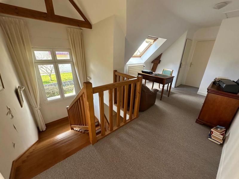 Maison - 190 m² - 6 pièces