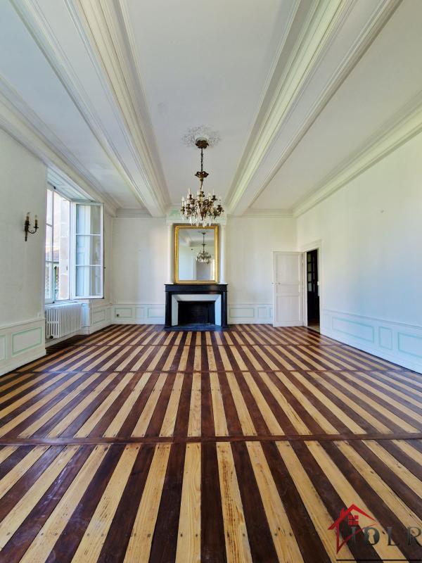 Demeure - 402 m² - 14 pièces