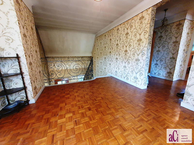 Maison - 160 m² - 6 pièces