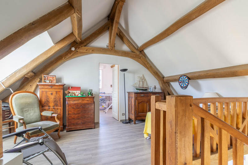 Maison - 196 m² - 7 pièces