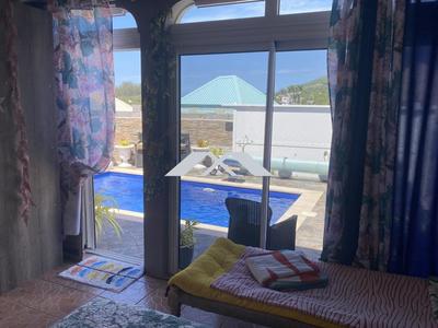 Maison - 222 m² - 5 pièces