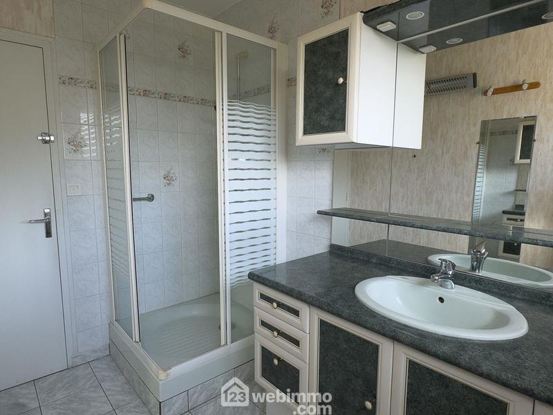 Maison - 99 m² - 4 pièces