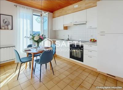 Maison - 85 m² - 5 pièces