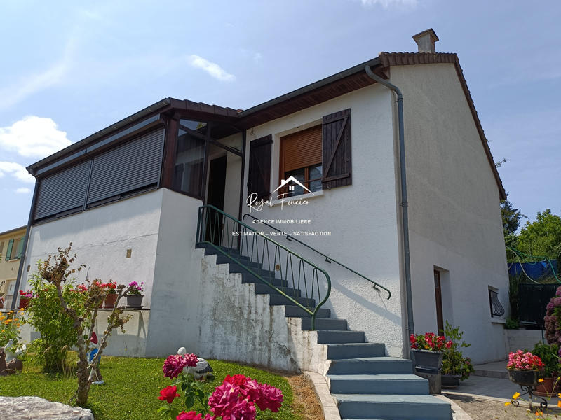 Maison - 100 m² - 5 pièces