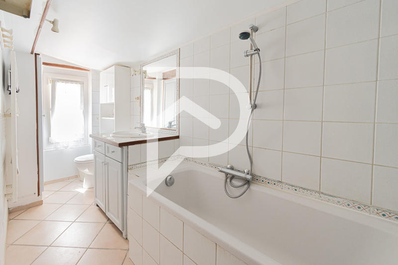 Maison - 169 m² - 7 pièces