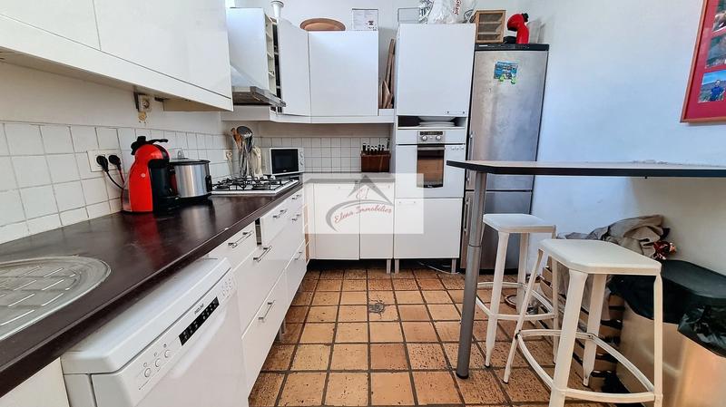 Mas - 185 m² - 9 pièces